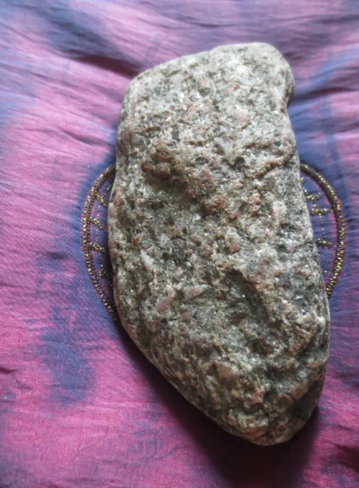 An amulet- stone that protects against curses and black magic